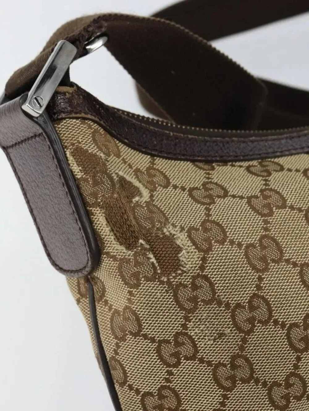 GUCCI GG Canvas Shoulder Bag Beige Gold 181092 Auth SW2067
